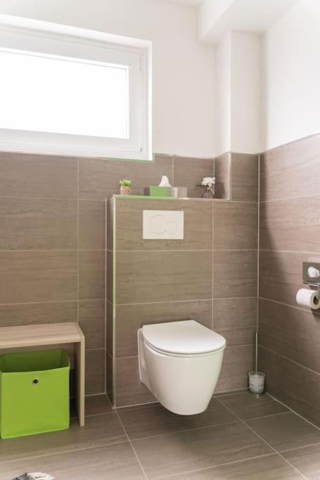 Ferienhaus Schoene Aussicht Ferienwohnung Gruen Hemfurth-Edersee Kültér fotó