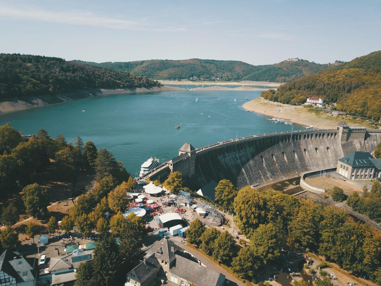 Ferienhaus Schoene Aussicht Ferienwohnung Gruen Hemfurth-Edersee Kültér fotó